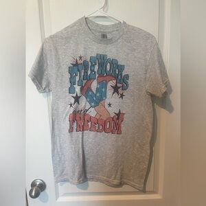 Women’s Size Small Fourth Of July Tee Shirt.